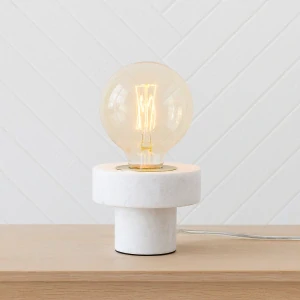 House Doctor Stolní lampa z bílého mramoru "Pin", model CL0951
