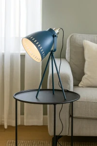 Leitmotiv Stolní lampa Mingle na 3 nohách