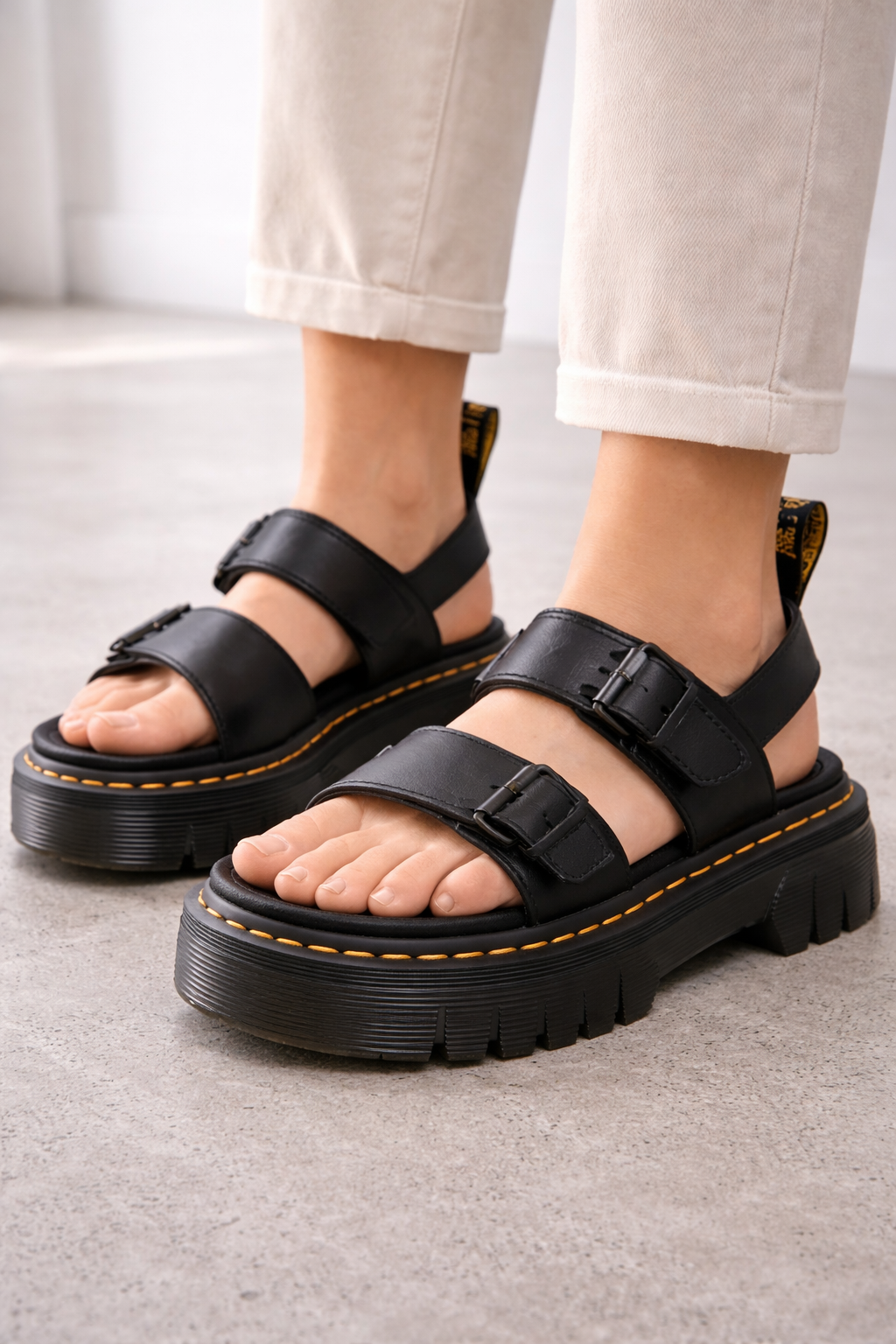 Dr. Martens Ricki 3 Strap Sandal 27763001, černá, vel. 40