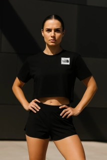 Tričko The North Face Cropped Fine Tee Tnf Black