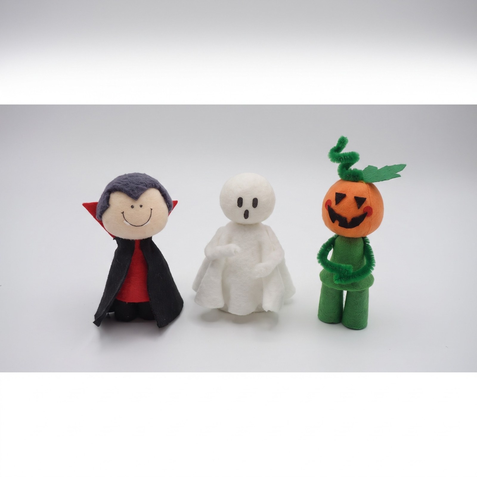 Kreativní sada Duch, upír a dýňový panáček 9 cm – 3 halloweenské figurky, balíček materiálu
